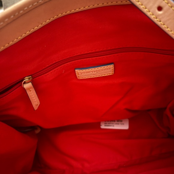 Large Disney Dooney and Bourke purse - Picture 4 of 6